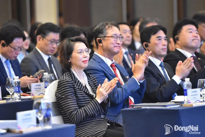 Các đại biểu Hàn Quốc tham dự hội nghị. Ảnh: Ngọc Liên