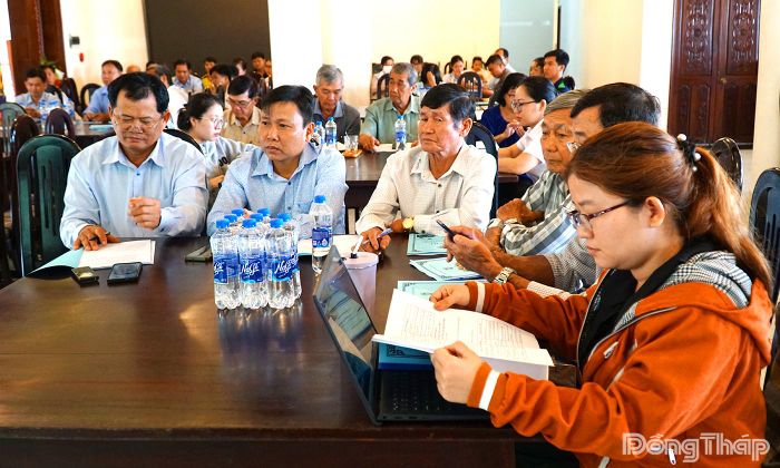 Đại diện các hợp tác xã trên địa bàn tỉnh tham gia lớp tập huấn. 