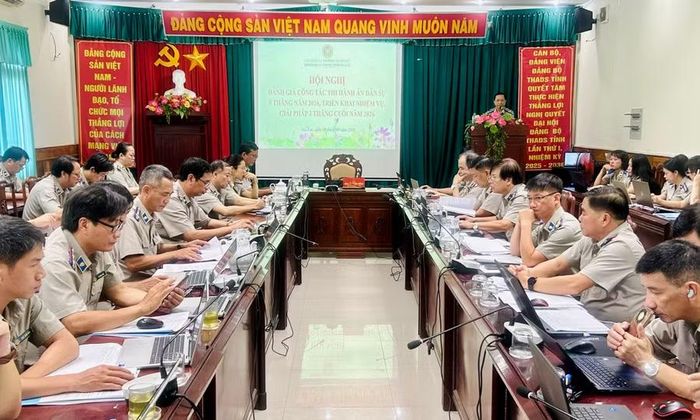  Ngành thường xuyên tổ chức các cuộc họp để đánh giá và tháo gỡ sớm những vướng mắc, khó khăn trong việc thực hiện Chiến dịch. Ảnh: K.A 