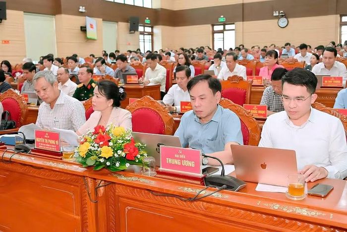  Các đại biểu Trung ương tham dự hội nghị. Ảnh: Đức Thụy 