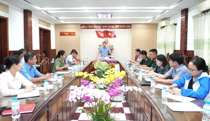 Quang cảnh cuộc họp.