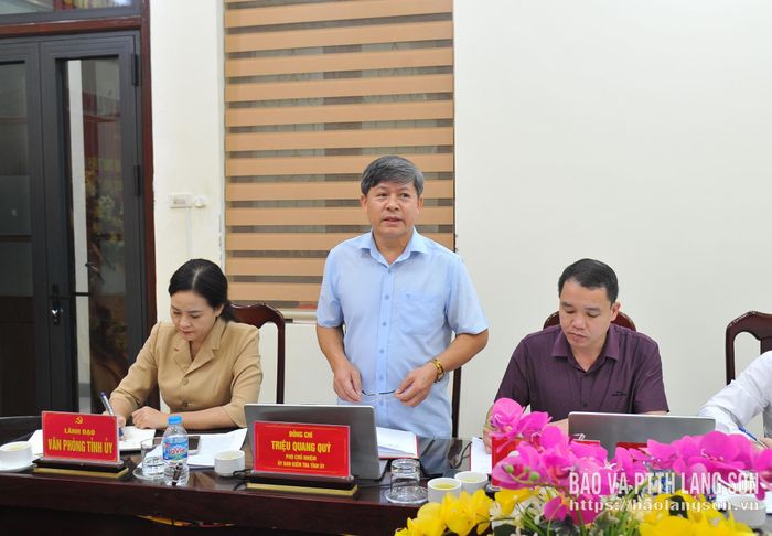 Đồng chí Phó Chủ nhiệm UBKT Tỉnh ủy phát biểu tại buổi làm việc