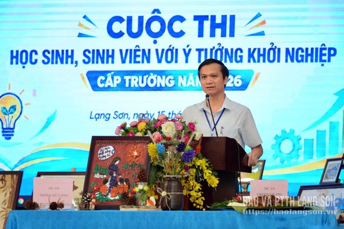 Lãnh đạo Trường Cao đẳng Lạng Sơn phát biểu khai mạc cuộc thi