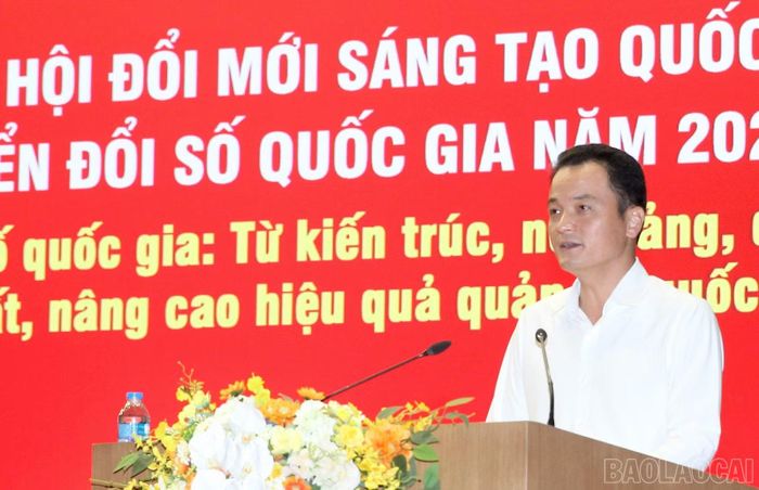 Đồng chí Giàng Quốc Hưng - Ủy viên Ban Thường vụ Tỉnh ủy, Phó Chủ tịch UBND tỉnh phát biểu tại chương trình.