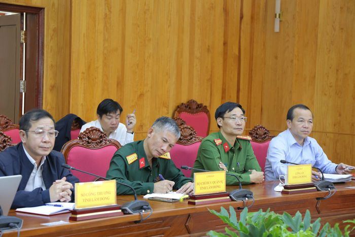 Các sở, ngành, đơn vị tham dự tại điểm cầu Lâm Đồng