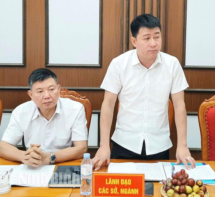 Lãnh đạo Sở Tài chính phát biểu tại hội nghị.