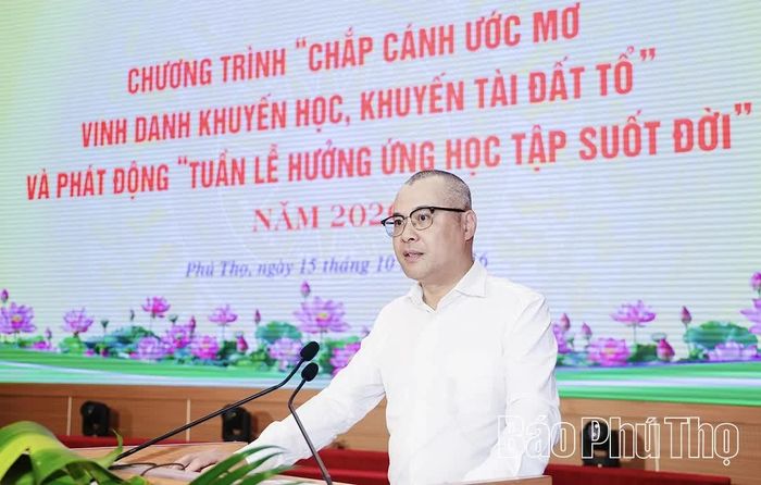 Đồng chí Bí thư Tỉnh ủy Phạm Đại Dương phát biểu tại chương trình.