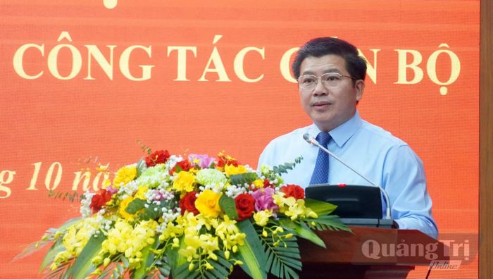 Đồng chí Trần Vũ Khiêm, Phó Bí thư Thường trực Tỉnh ủy phát biểu giao nhiệm vụ - Ảnh: N.M