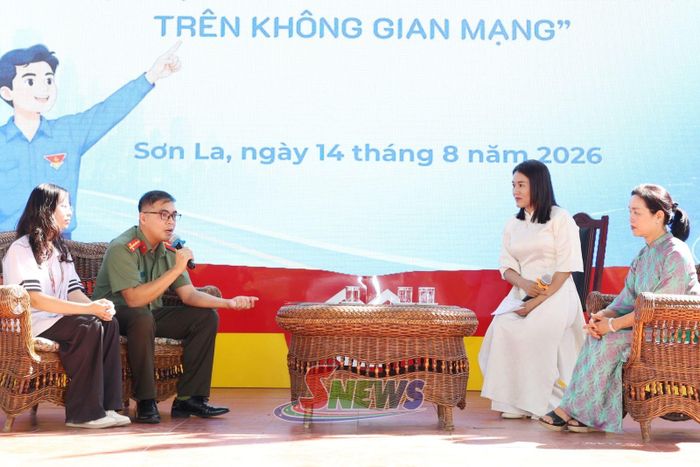 Trường THPT Chuyên Sơn La tổ chức tọa đàm về an toàn thông tin trên không gian mạng.