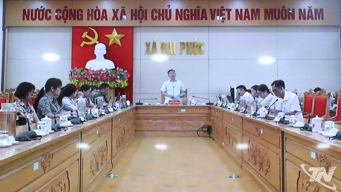 Đại diện Ủy ban Kiểm tra Đảng ủy xã Đại Phúc phát biểu.