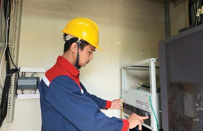 Các doanh nghiệp viễn thông tại TP. Huế sẵn sàng phương án ứng phó khẩn cấp nhằm bảo đảm mạng lưới liên lạc không bị đứt gãy.