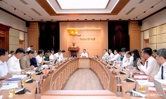 Toàn cảnh buổi làm việc.