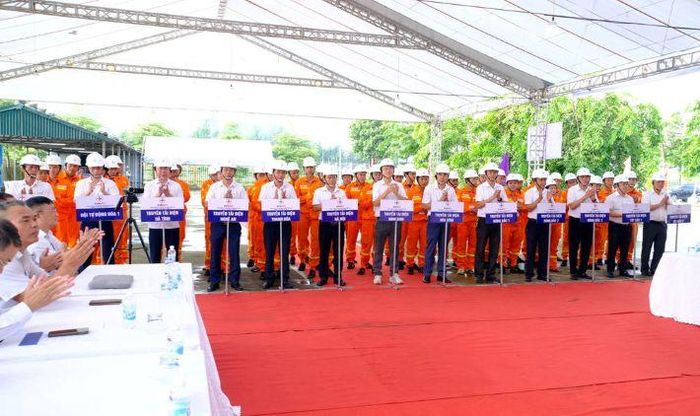 Công ty Truyền tải điện 1 đã tổ chức thành công Hội thi ATVSV giỏi cấp Công ty, chuẩn bị công tác tổ chức đăng cai Hội thi ATVSV giỏi cấp EVNNPT vào ngày 22-23/10/2026 tại Ninh Bình