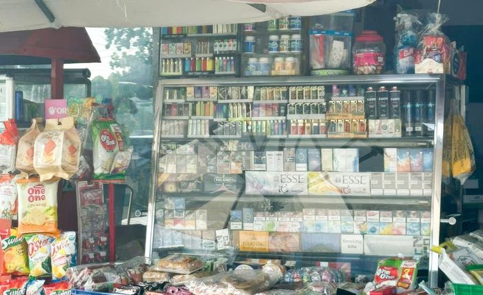 Mục tiêu của lệnh cấm trưng bày thuốc lá là giảm việc người tiêu dùng và công chúng, đặc biệt là thanh thiếu niên, tiếp xúc với hình ảnh sản phẩm thuốc lá. 