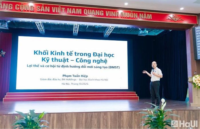 Ông Phạm Tuấn Hiệp - Giám đốc Ươm tạo, BK Holdings, Đại học Bách khoa Hà Nội chia sẻ về lợi thế và cơ hội đổi mới sáng tạo của khối kinh tế trong môi trường đại học kỹ thuật - công nghệ