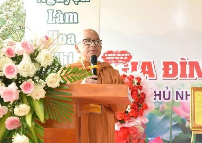 Thượng tọa Thích Giác Phổ ban đạo từ chứng minh