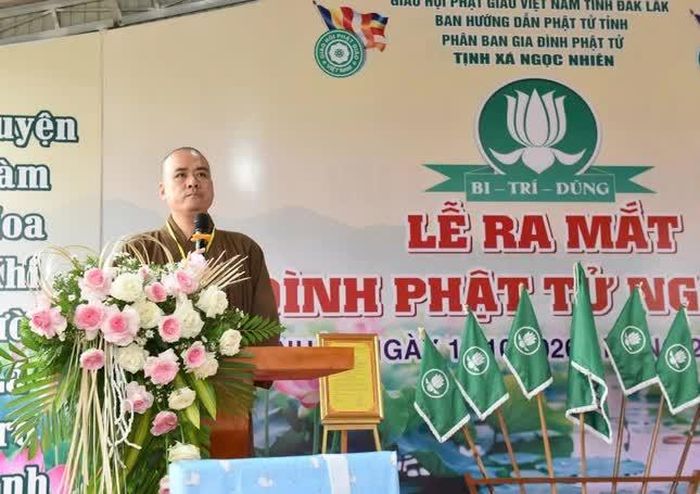 Đại đức Thích Hải Nguyện phát biểu