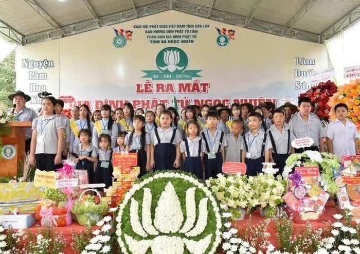 Ra mắt Gia đình Phật tử Ngọc Nhiên