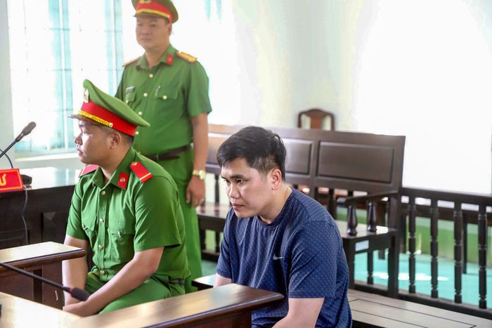 Bị cáo Nguyễn Văn Bảo Trung tại tòa.