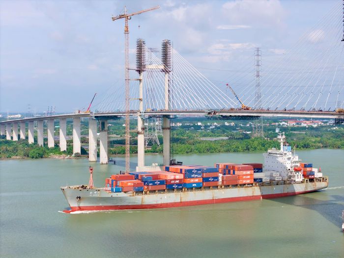 Đồng Nai có lợi thế về đường bộ, đường thuỷ, đảm bảo vận tải hàng hoá...