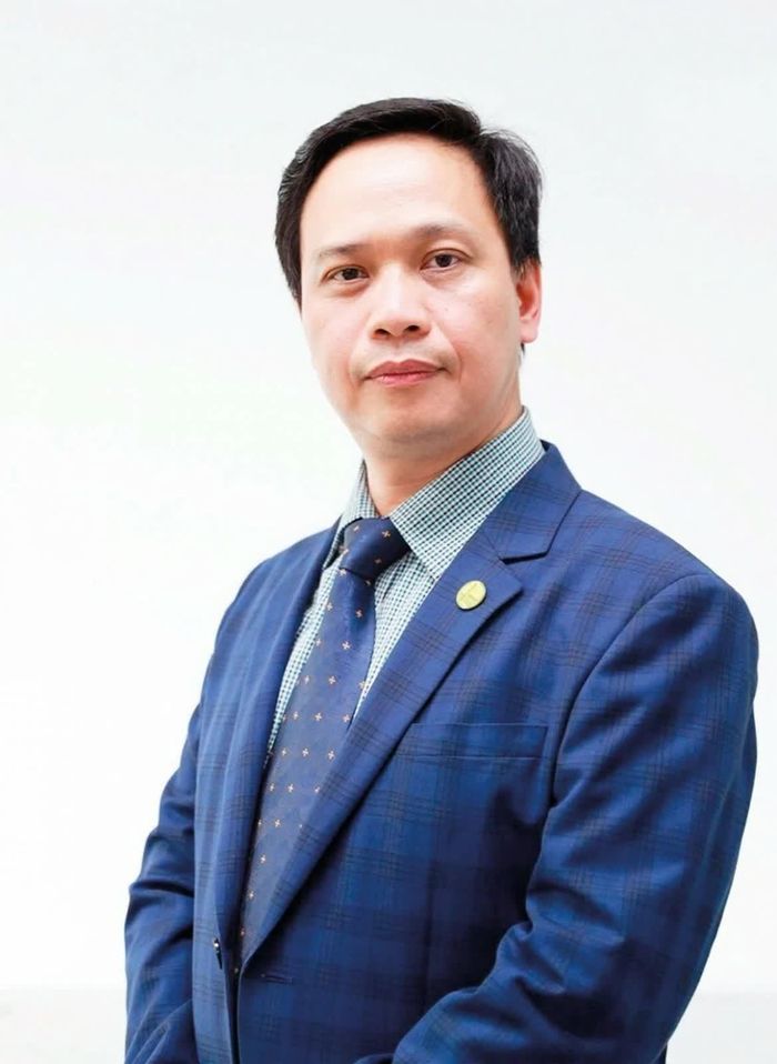 TS. Nguyễn Quốc Việt