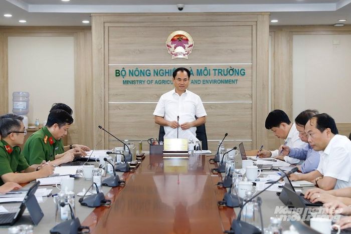 Bộ trưởng Bộ Nông nghiệp và Môi trường Trịnh Việt Hùng làm việc với Trung tâm Dữ liệu Quốc gia, Bộ Công an về tiến độ, kết quả hoàn thiện cơ sở dữ liệu quốc gia về đất đai… Ảnh: Khương Trung.