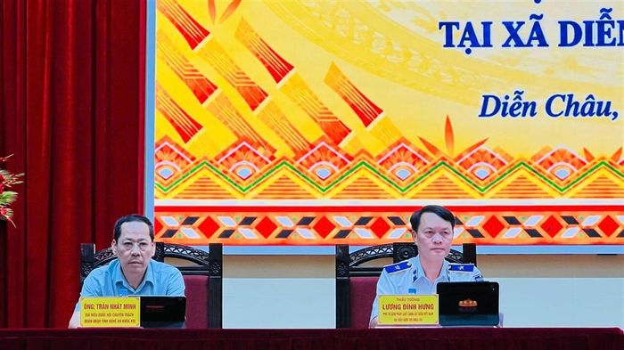 ĐBQH, Thiếu tướng Lương Đình Hưng tại Hội nghị tiếp xúc cử tri trước Kỳ họp thứ Hai, Quốc hội khóa XVI. Ảnh: Vân Anh