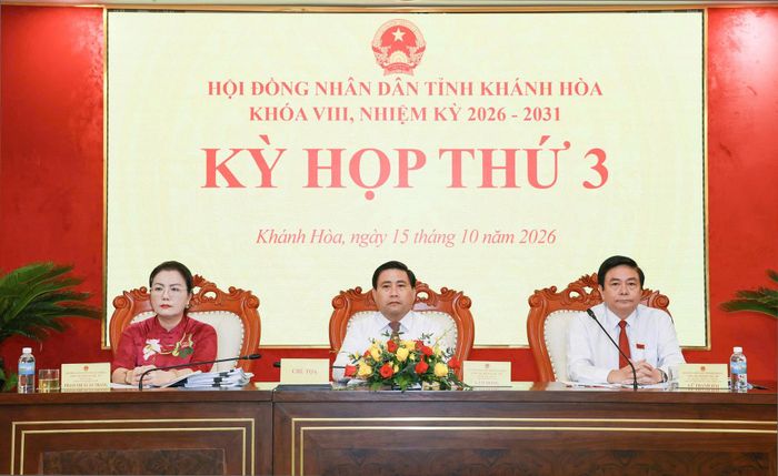 Chủ tọa điều hành Kỳ họp thứ 3, HĐND tỉnh khóa VIII