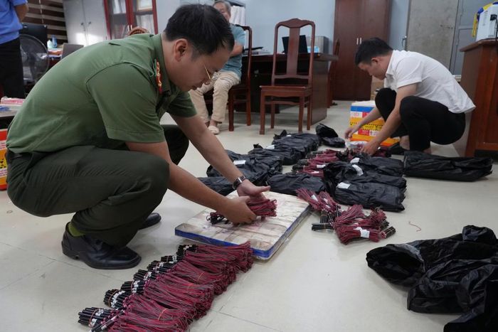 Vụ triệt phá đường dây mua bán trái phép vật liệu nổ xuyên biên giới được lãnh đạo Bộ Công an gửi thư khen.