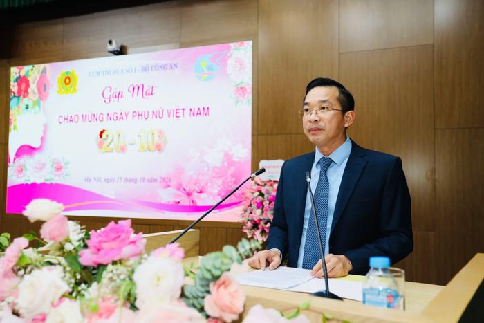 Cục trưởng Cục An ninh chính trị nội bộ Nguyễn Đại Đồng phát biểu tại buổi gặp mặt.