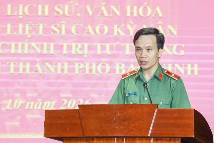 Thiếu tướng Bùi Duy Hưng, Giám đốc Công an TP Bắc Ninh phát biểu khai mạc hội thảo.