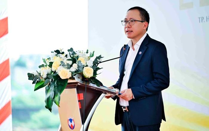 Ông Trịnh Xuân Hà - Thành viên HĐQT kiêm Tổng Giám đốc Vạn Xuân Group phát biểu tại buổi lễ.