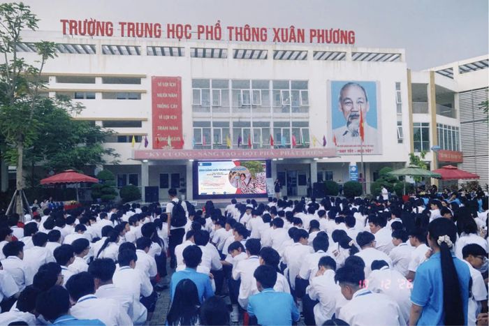 HS Trường PTTH Xuân Phương với Workshop chuyên đề “Bình đẳng giới trong hướng nghiệp”
