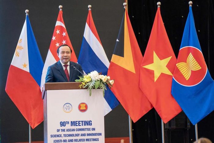 Bộ trưởng Bộ KH&CN Vũ Hải Quân phát biểu khai mạc Phiên toàn thể. (Ảnh: MST)