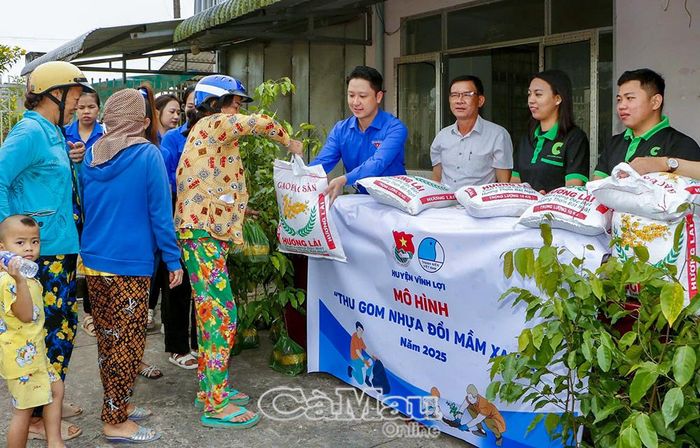 Anh Ngô Quốc Quận triển khai nhiều mô hình thiết thực vì cộng đồng.
