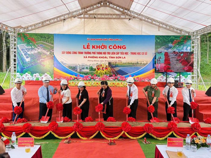Đầu tư dự án trường học cho các xã biên giới bảo đảm điều kiện học tập toàn diện cho trẻ em vùng cao. Ảnh: chinhphu.vn
