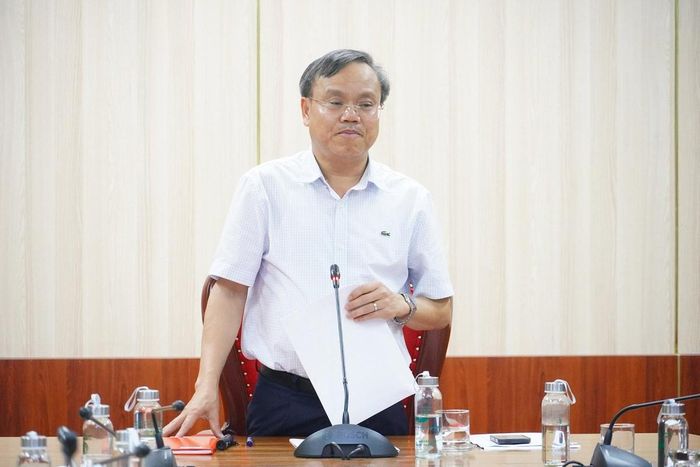 Phó Chủ tịch UBND tỉnh Lê Đức Tiến phát biểu tại cuộc họp. Ảnh Quangtri.gov.vn