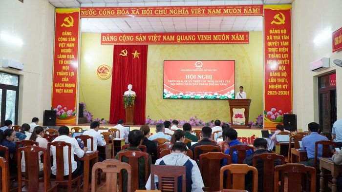Kịp thời cụ thể hóa các chủ trương, nghị quyết của cấp trên thành chương trình hành động thiết thực ngay tại cơ sở xã Trà Tân.