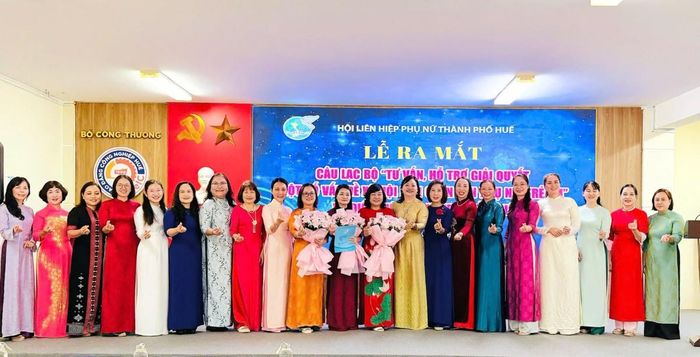 Việc ra mắt Điểm tư vấn miễn phí đồng thời mở thêm địa chỉ để người dân tìm đến khi cần chia sẻ