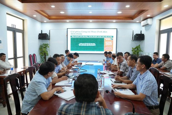 Quang cảnh cuộc họp