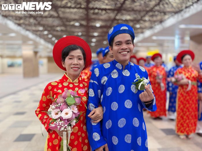 Theo bà Hoài Sơn, nhiều cặp đôi đã chung sống hơn 10 năm hoặc có con nhưng chưa từng tổ chức đám cưới vì khó khăn tài chính. Mỗi mùa cưới, Ban tổ chức đều nỗ lực kết nối các nhà tài trợ để mang đến ngày vui ấm áp, đáng nhớ cho các gia đình trẻ.