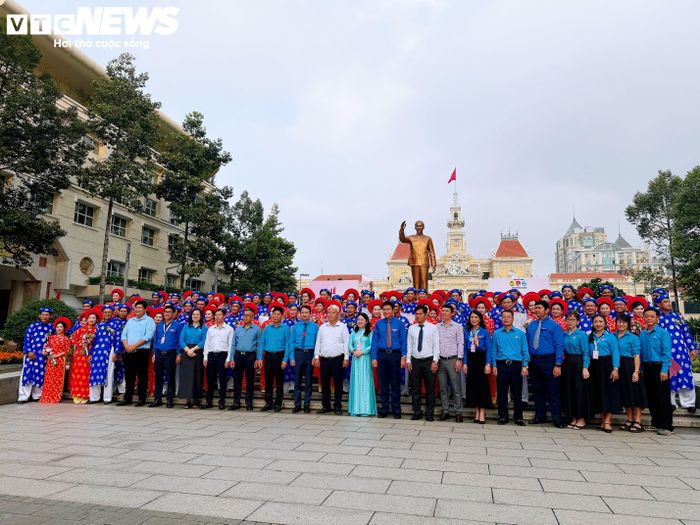 Bà Thái Thị Hoài Sơn, Giám đốc Trung tâm Hỗ trợ Thanh niên Công nhân TP.HCM, Phó Ban tổ chức Lễ cưới tập thể năm 2026, cho biết chương trình được duy trì từ năm 2007 nhằm hỗ trợ thanh niên công nhân khó khăn thực hiện ước mơ về một đám cưới trọn vẹn.