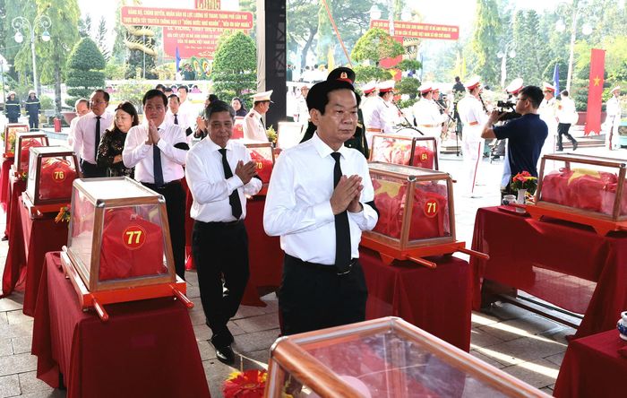 120 hài cốt liệt sĩ được Đội tìm kiếm, quy tập hài cốt liệt sĩ lâm thời thuộc Bộ Chỉ huy Quân sự TP Cần Thơ và Đội K90 Cục Chính trị Quân khu 9 quy tập tại xã Đông Phước và xã Thới Lai.