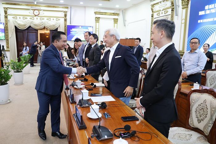 Lãnh đạo TP.HCM kỳ vọng vào huy động nguồn lực từ khu vực tư nhân, vốn FDI, các dự án PPP, và những lĩnh vực có giá trị gia tăng cao... sẽ đóng góp lớn cho tăng trưởng.