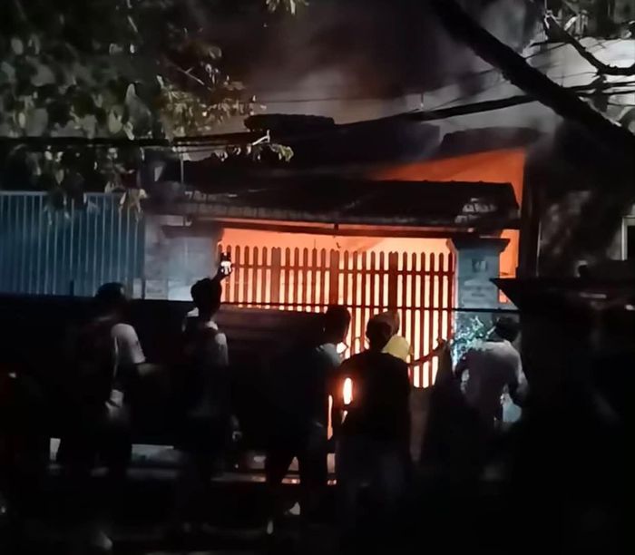Một vụ cháy xảy ra có nguyên nhân từ chập ổ cắm nồi cơm điện. Ảnh: Đức Tuấn