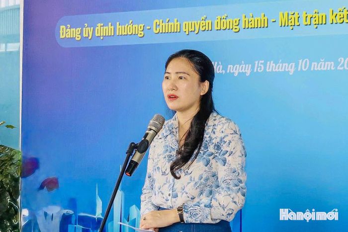 Bí thư Đảng ủy phường Ngọc Hà Đỗ Thị Lan Hương phát biểu tại chương trình. Ảnh: Duy Khánh
