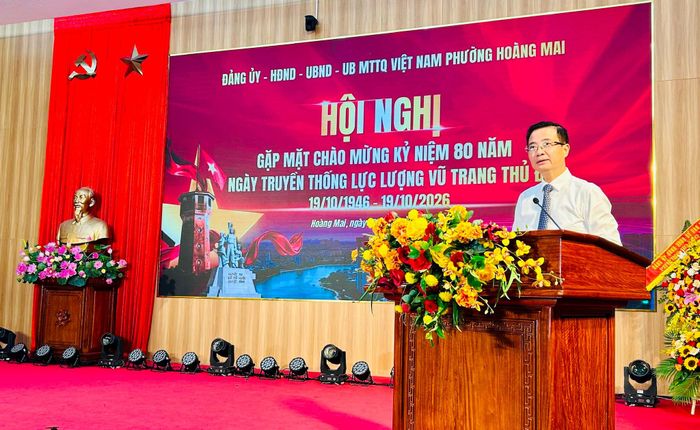 Bí thư Đảng ủy, Chủ tịch HĐND phường Hoàng Mai Nguyễn Xuân Linh phát biểu tại Hội nghị. Ảnh: Trần Oanh
