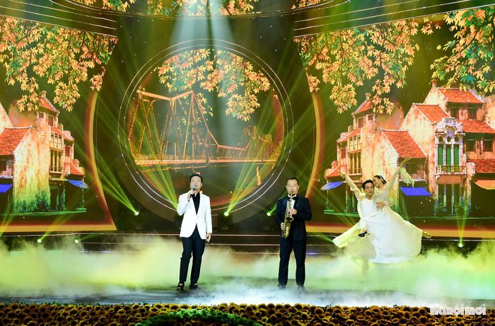 Các ca khúc: Sóng đàn Hà Nội, Hà Nội mùa lá bay, Mãi vẫn là tuổi thơ tôi Hà Nội, Trở về, Hà Nội dáng rồng bay… đã mang đến cho các khán giả những phút giây hoài niệm, tự hào về Hà Nội xưa và những ước vọng cho Thủ đô trong hiện tại và tương lai.