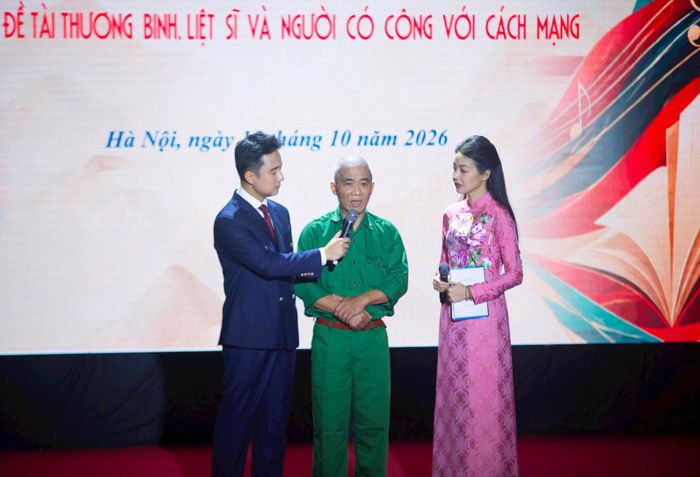 Nhạc sĩ Trương Quý Hải chia sẻ về việc sáng tác đề tài thương binh, liệt sĩ và người có công với cách mạng. Ảnh: Minh Ngọc