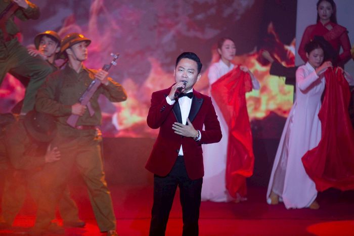 Tiết mục biểu diễn tại buổi lễ. Ảnh: Minh Ngọc